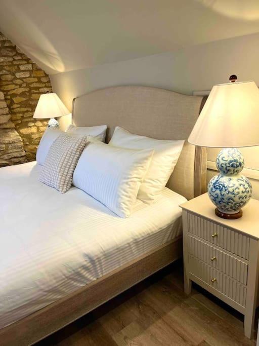 Quaint Cotswold Cottage Chipping Norton Bagian luar foto